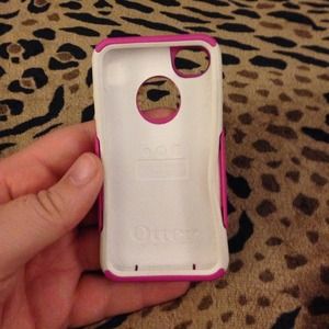 Iphone 4s otterbox case pink/white