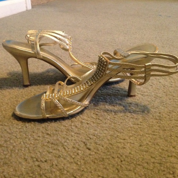 Gold Heels NWOT