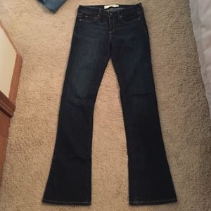 Abercrombie & Fitch Mid Rise Skinny Boot jeans.NWT