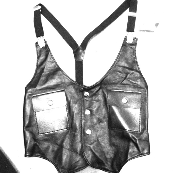 Black Vest Crop Top size small