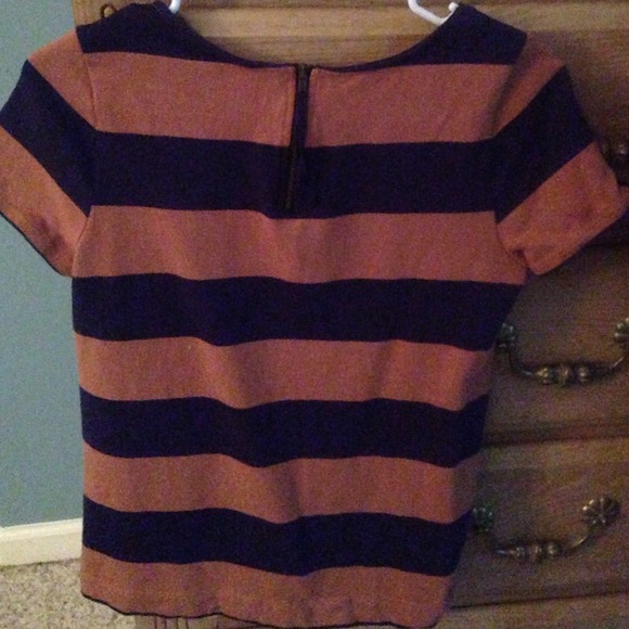 Loft Top - Picture 2 of 2