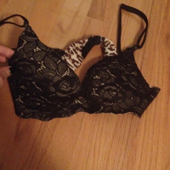 Victoria secret "very sexy" bra