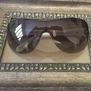 Authentic  Marc by Marc Jacobs sunglasses
