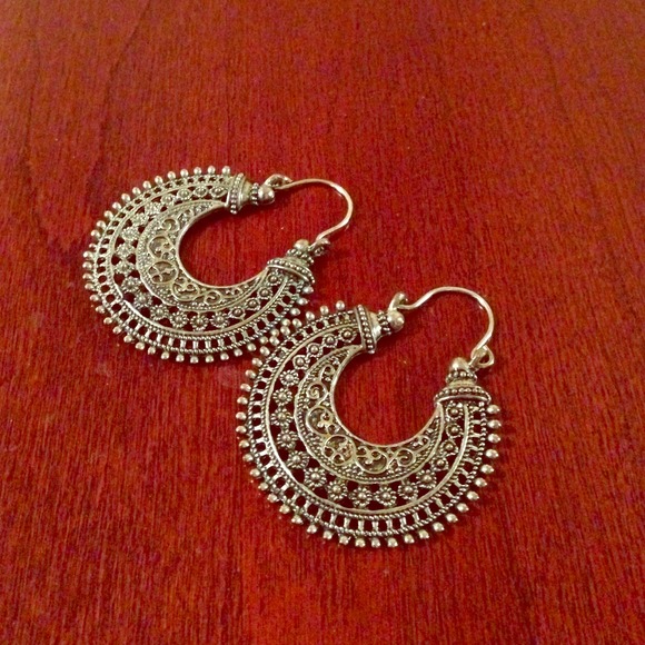 Filigree sterling silver ethnic earrings!!