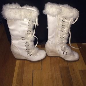 Winter White Suede Furry Winter Wedge FLAT BOOTS