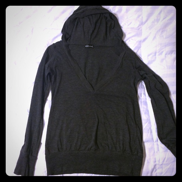 Lightweight grey Wet Seal sweater