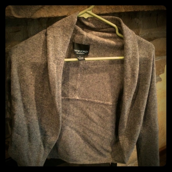 Reduced!! 100% cashmere shrug