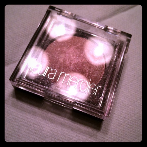 Laura Mercier Baked Eyeshadow Petal Pink Authentic