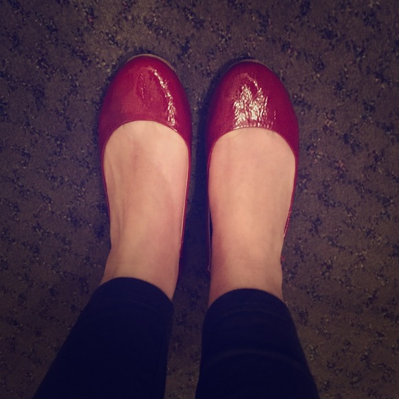 Mossimo red flats size 8