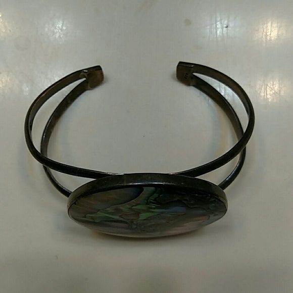 Mother of Pearl Bracelet - Picture 2 of 2