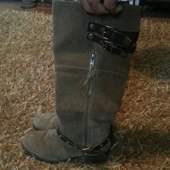 Tan boots great condition!