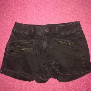 American Eagle; shorts