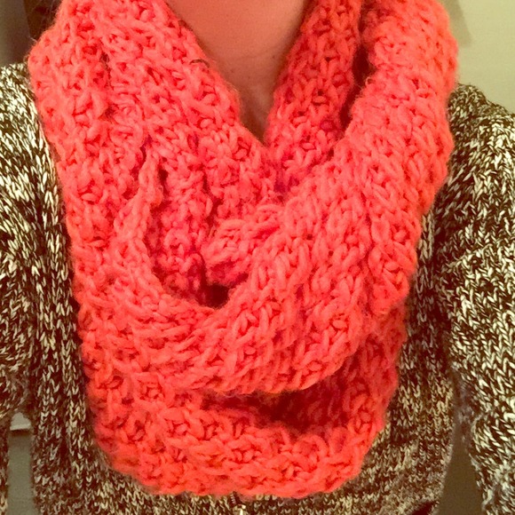 Coral infinity scarf - Old Navy