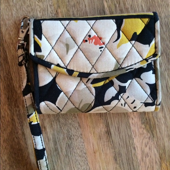 Vera Bradley cellphone wristlet/wallet