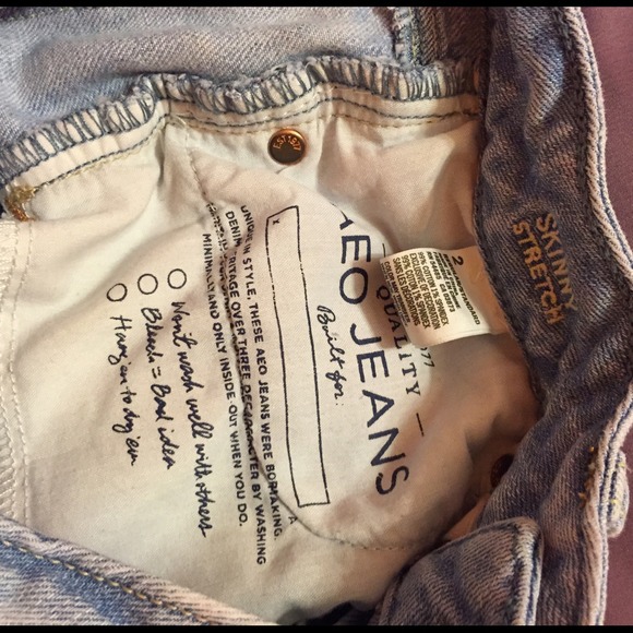 Jeans - Picture 2 of 3