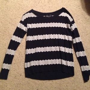 American Eagle sweater