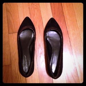 MAKE AN OFFER - BCBG black flats needs to go!'