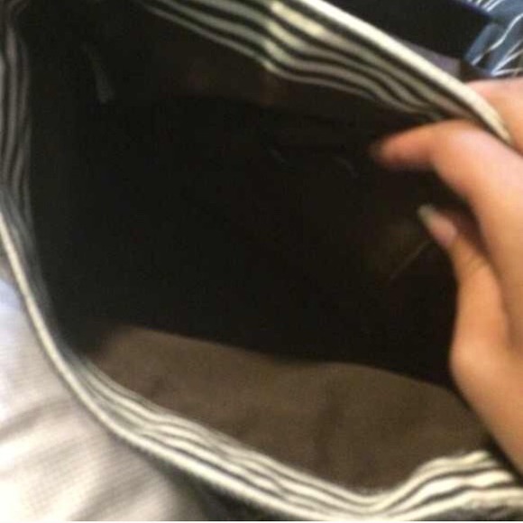 Navy and white stripped purse - Picture 3 of 4