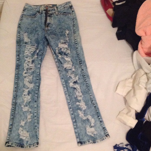 High Waisted Distressed Jeans