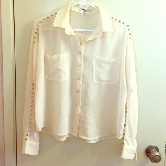 💫NWOT💫 Sheer Creme Blouse - Picture 1 of 4