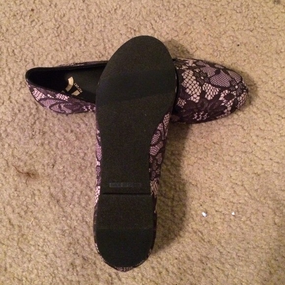 Lace print ballet flats - Picture 3 of 3