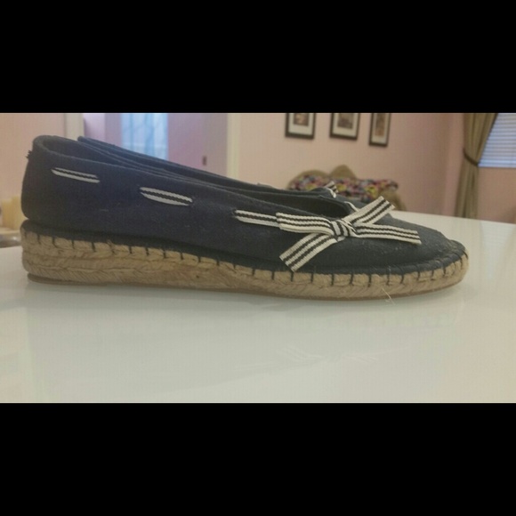 Blue flats - Picture 2 of 3