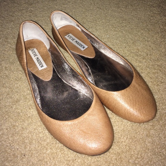 ⛔️SOLD⛔️ Steve Madden P-Heaven Flats