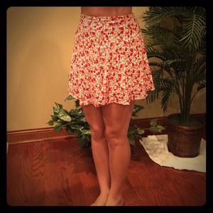 Forever 21 patterned skirt. Red and pink roses!:)