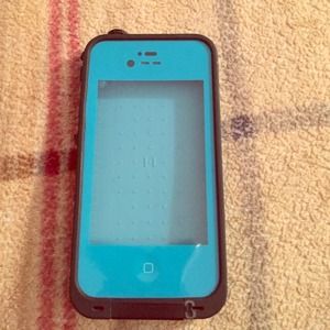 iPhone 4 waterproof/lifeproof case .