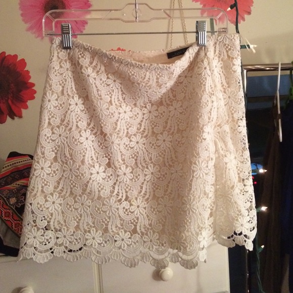 Zara crotchet white skirt