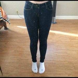 SOLD Levi's dark wash jeans
