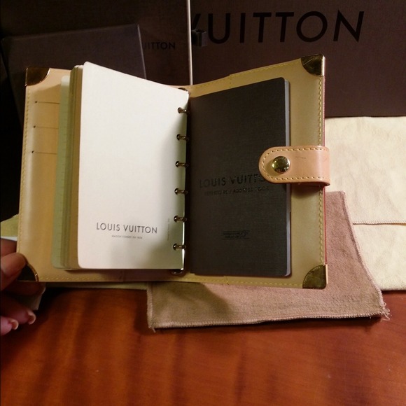 Louis Vuitton Murakami black agenda. - Picture 3 of 4