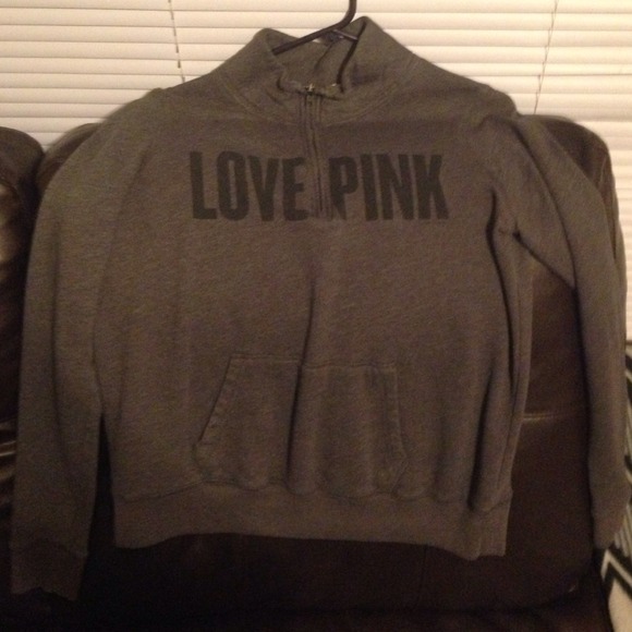 VS half zip