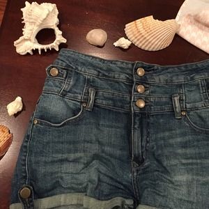 Eunina  shorts. Vintage high rise