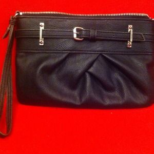 Reduced🎉🎉Perfect Black Vera Wang Clutch👠👠