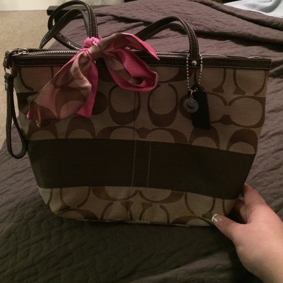 ⭐️LAST CHANCE BLACK FRIDAY SALE⭐️ Authentic Coach