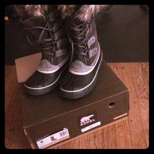 Sorel Joan of Arctic boots