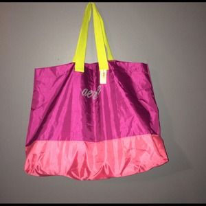 Aerie tote