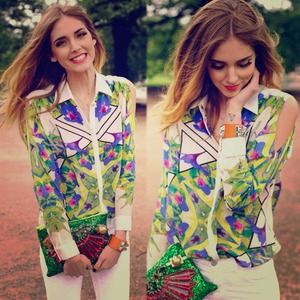 💚 Long sleeves off shoulder printed blouse! 💚