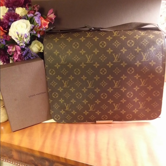 Louis Vuitton abbesses bag