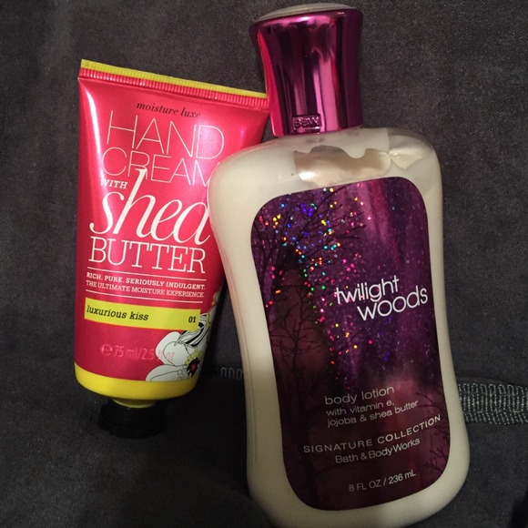 Bath & Body Works and bracelet bundle