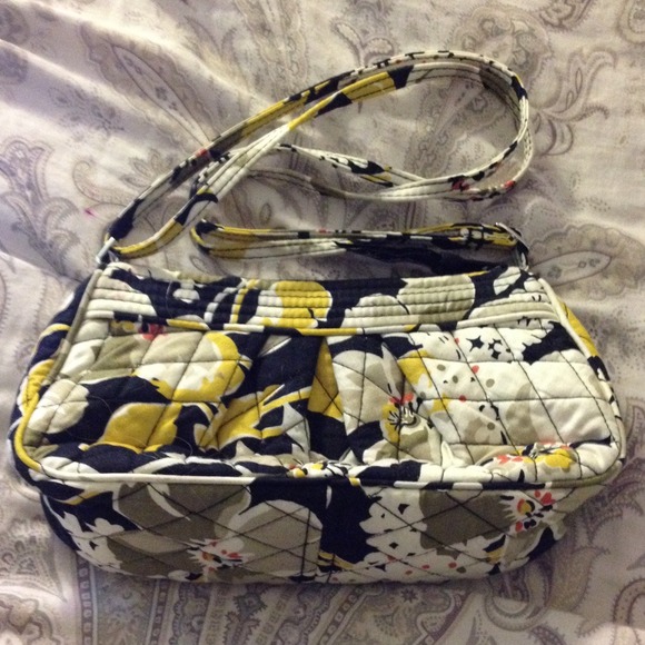 Vera Bradley Crossbody Frannie Purse- Dogwood EUC