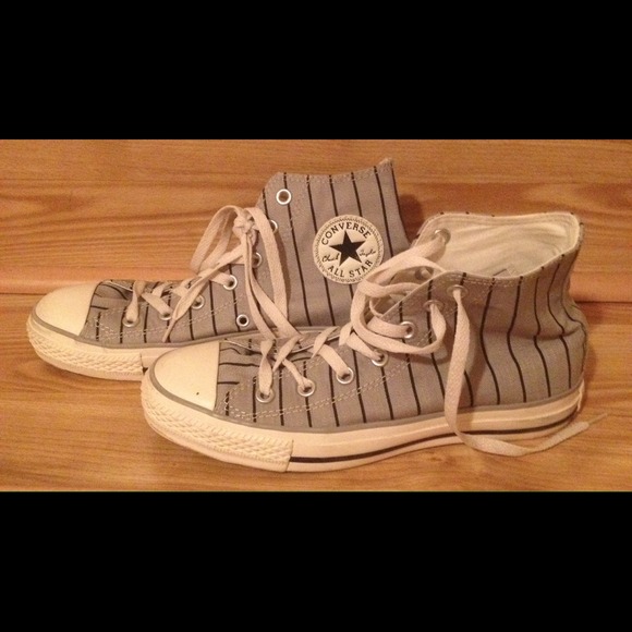 Chuck Taylor hi-tops! New, sz 8