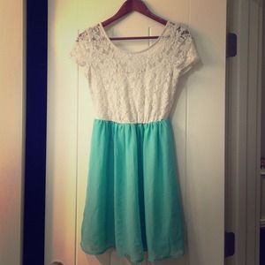 Beautiful two piece turquoise dress!