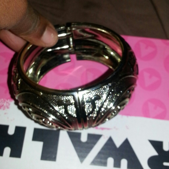 ??Prettybangle - Picture 1 of 3