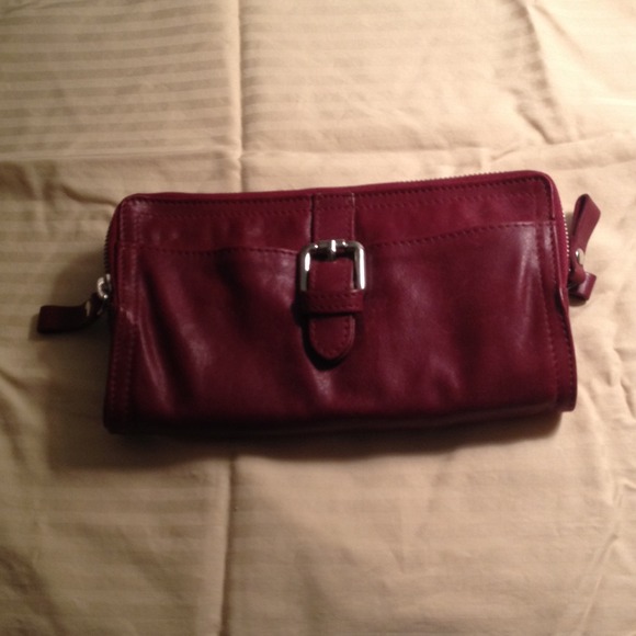 TANO Maroon clutch