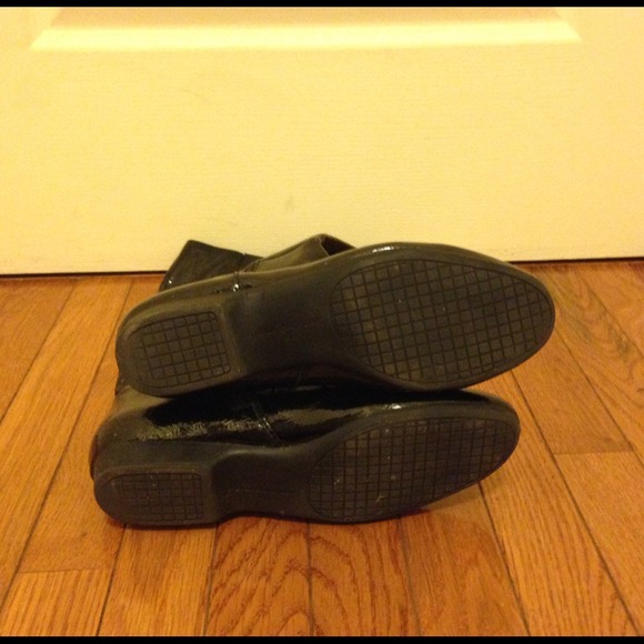 Sold - Picture 2 of 4