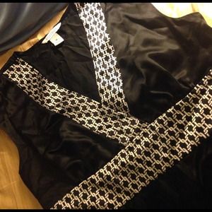 White House Black Market Chainlink Top