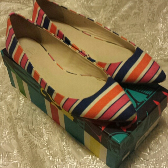 C. Wonder flats - Picture 2 of 4