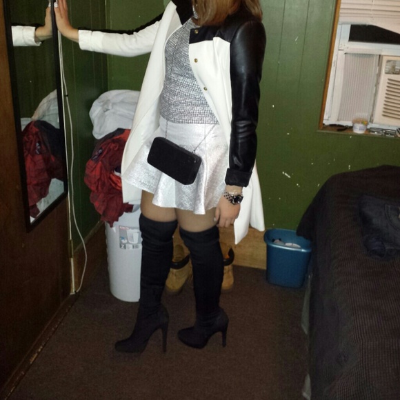 Black thigh high boots - Picture 4 of 4